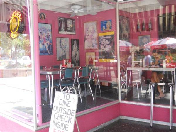 Main Street Cafe